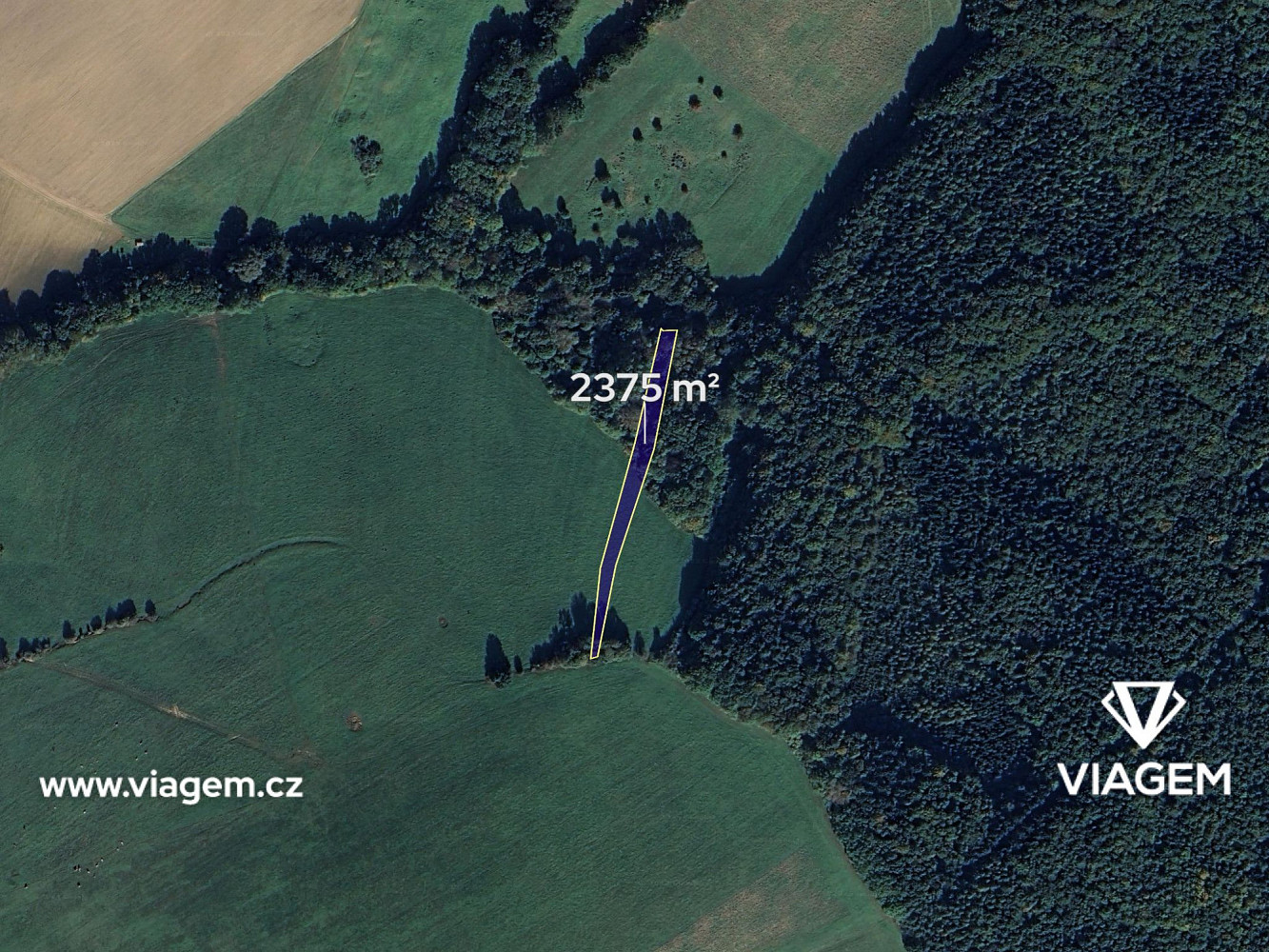Pole 2 375 m² – pohled 2