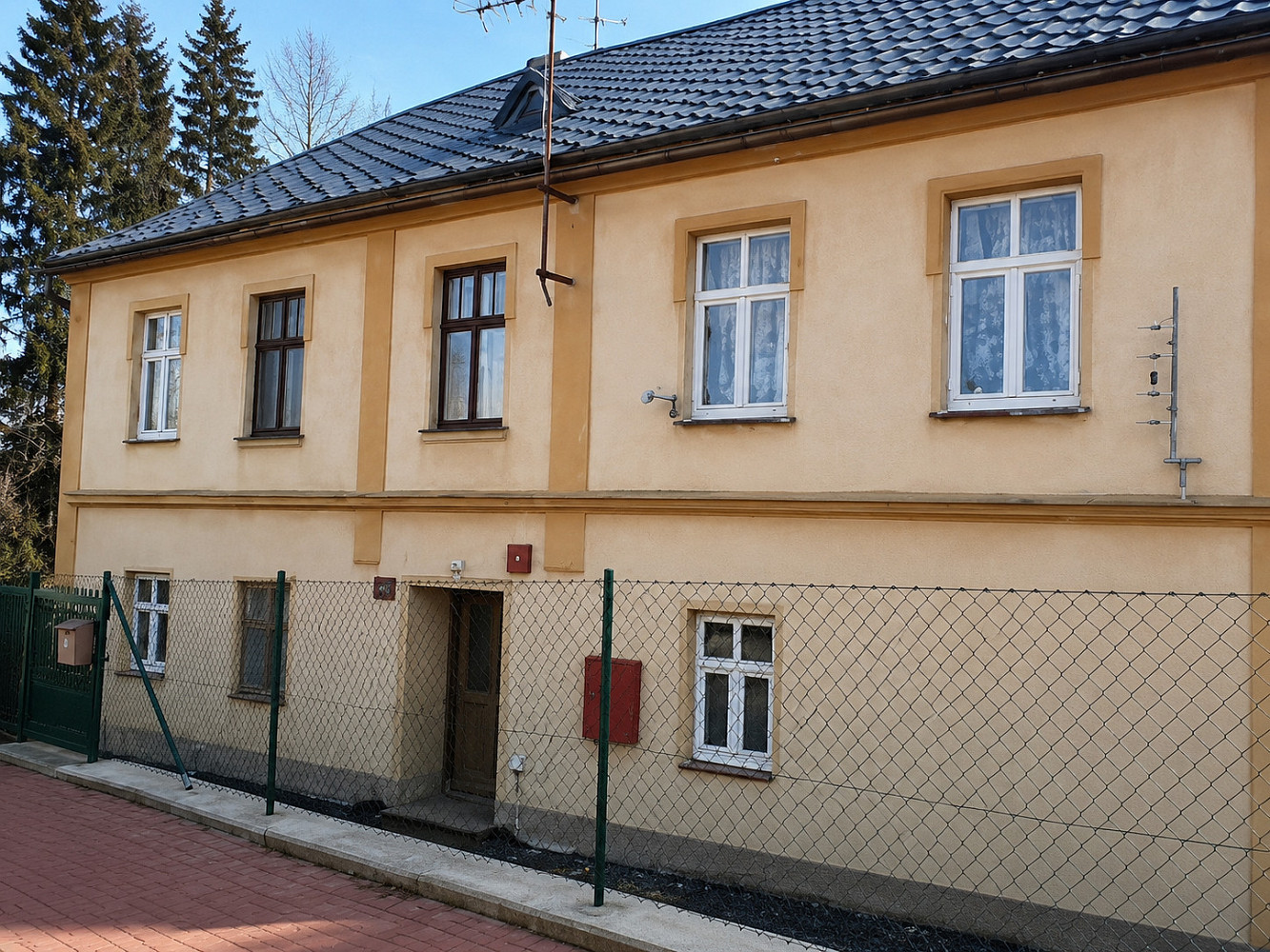 Prodej domu 135 m² s pozemkem 408 m² — photo 2