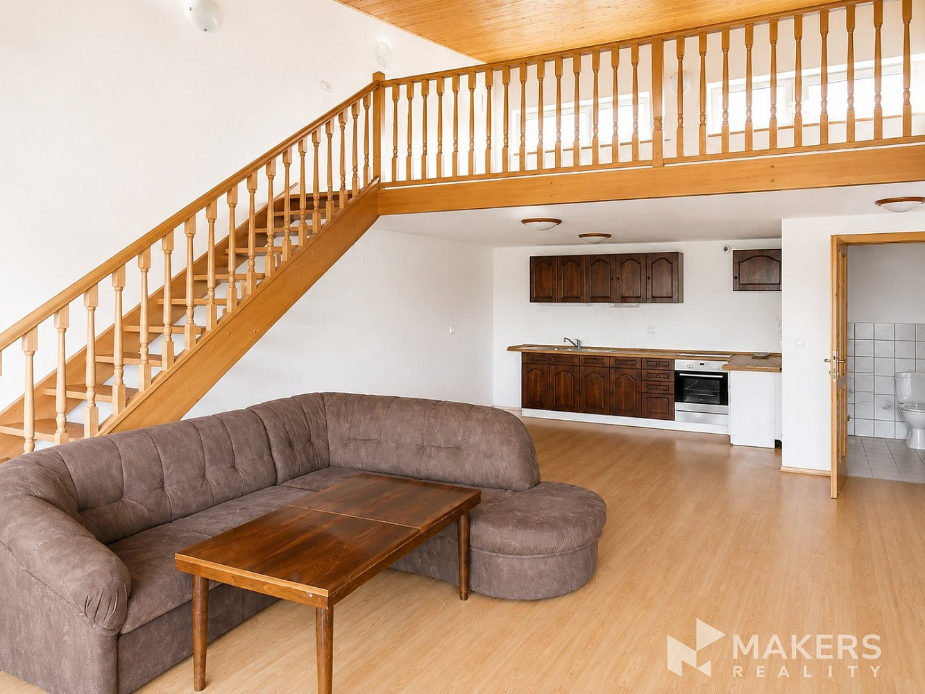 Pronájem bytu atypického 160 m² – fotografie 3