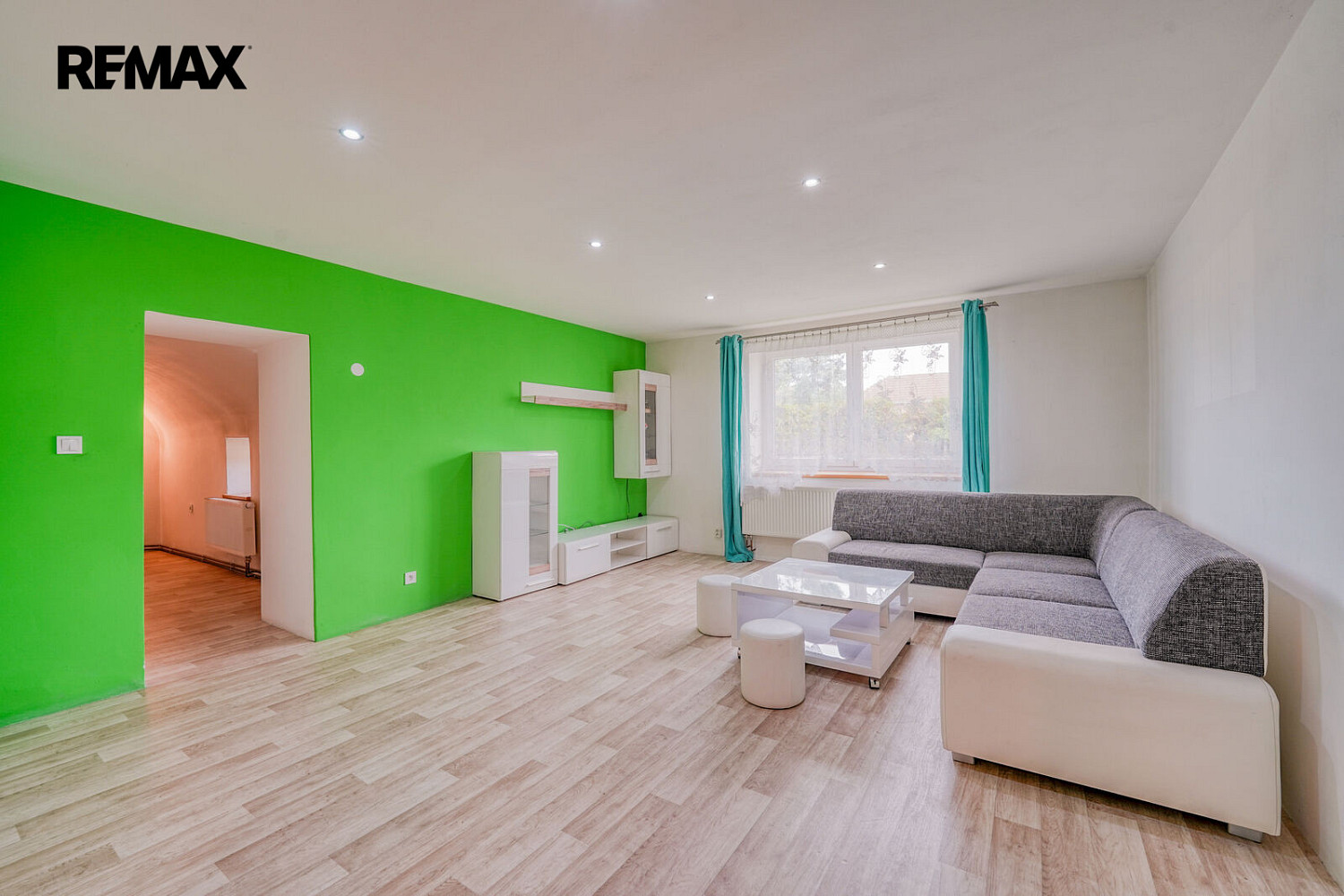 Prodej domu 220 m² s pozemkem 1 917 m²