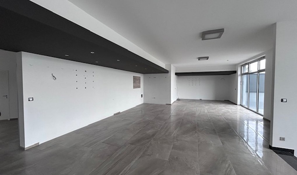 Pronájem kanceláře 360 m², Cheb – náhled fotky 13
