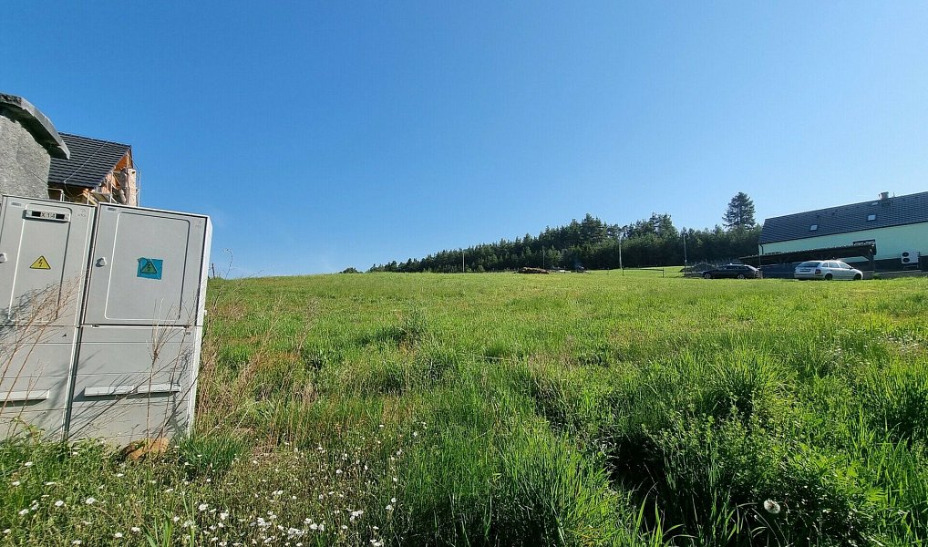 Prodej stavebního pozemku 2 183 m², Hluboš – náhled fotky 7