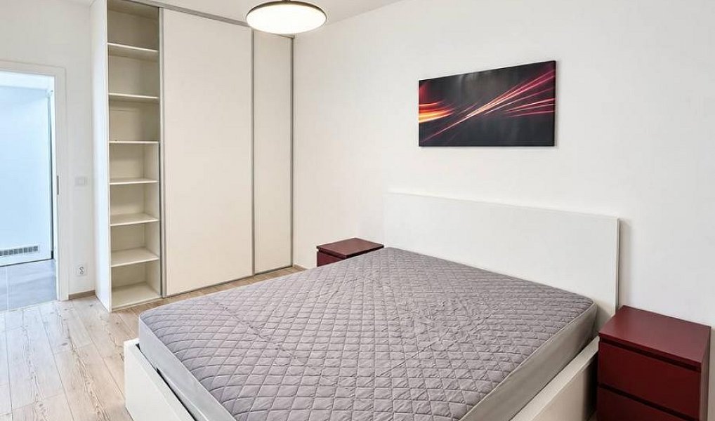 Pronájem bytu 2+kk 67 m², Praha – náhled fotky 8