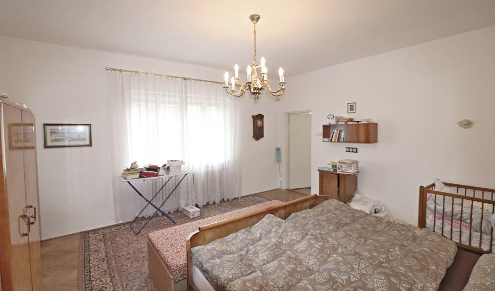 Prodej domu 270 m² s pozemkem 1 004 m², Třešť – náhled fotky 8