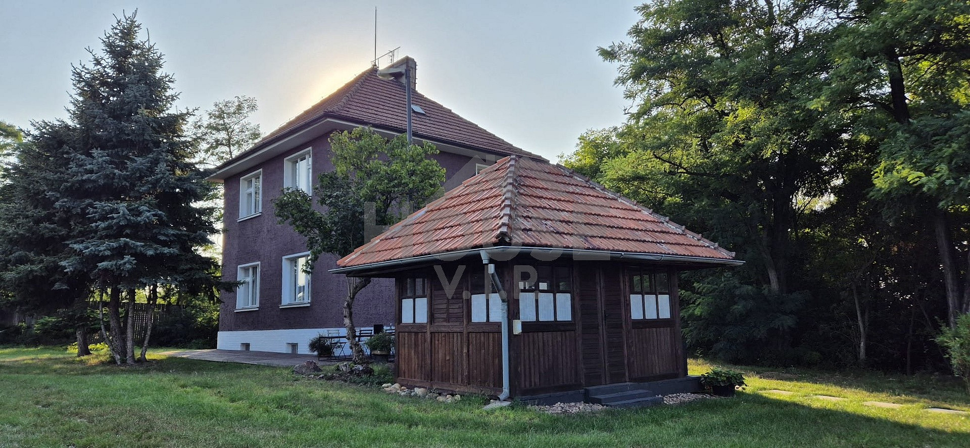 Prodej domu 240 m² s pozemkem 8 000 m² – fotografie 3