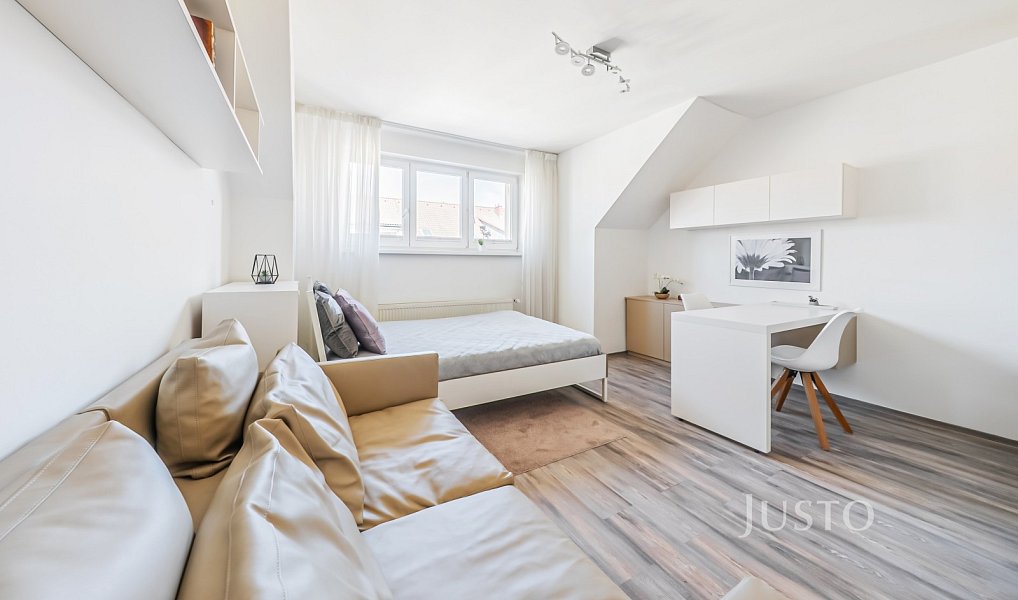 Prodej bytu 1+kk, 32 m², Strašnice - Praha 10, Praha