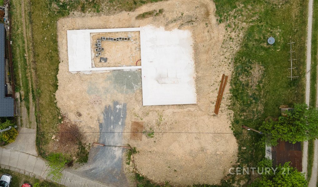 Prodej stavebního pozemku 1 992 m², Komorní Lhotka – náhled fotky 11