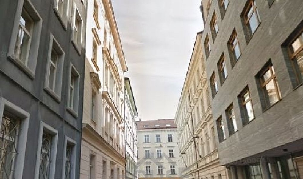 Prodej kanceláře 43 m², Praha – náhled fotky 2