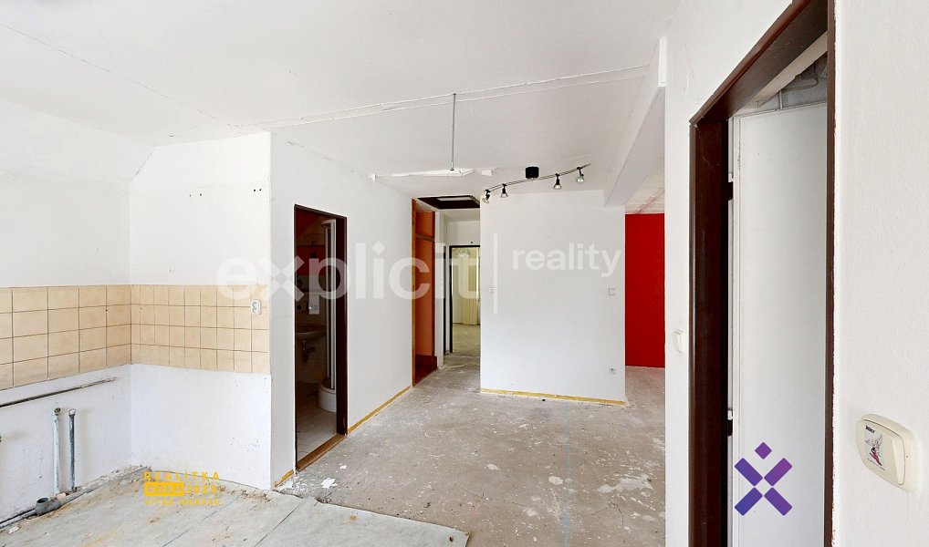Prodej domu 322 m² s pozemkem 1 048 m², Zlín – náhled fotky 37