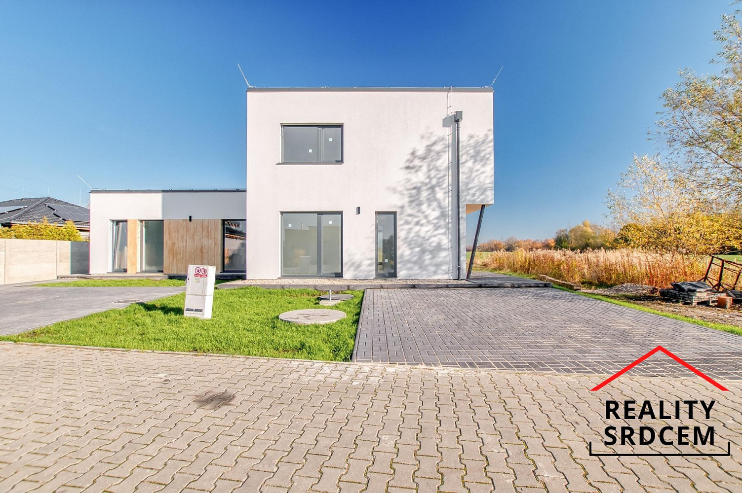 Prodej domu 155 m² s pozemkem 449 m² – fotografie 2