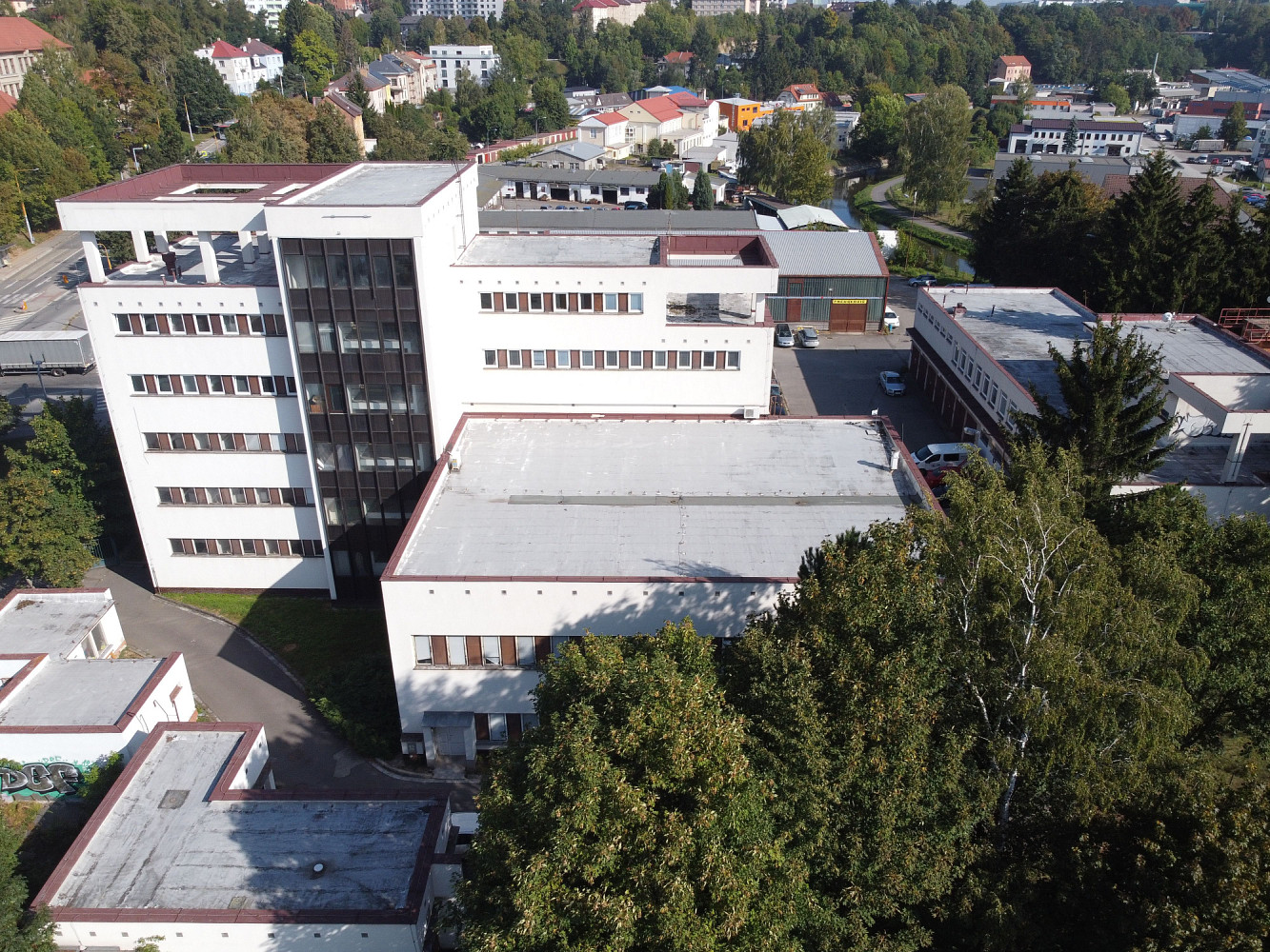 Pronájem kanceláře 250 m² – fotografie 4