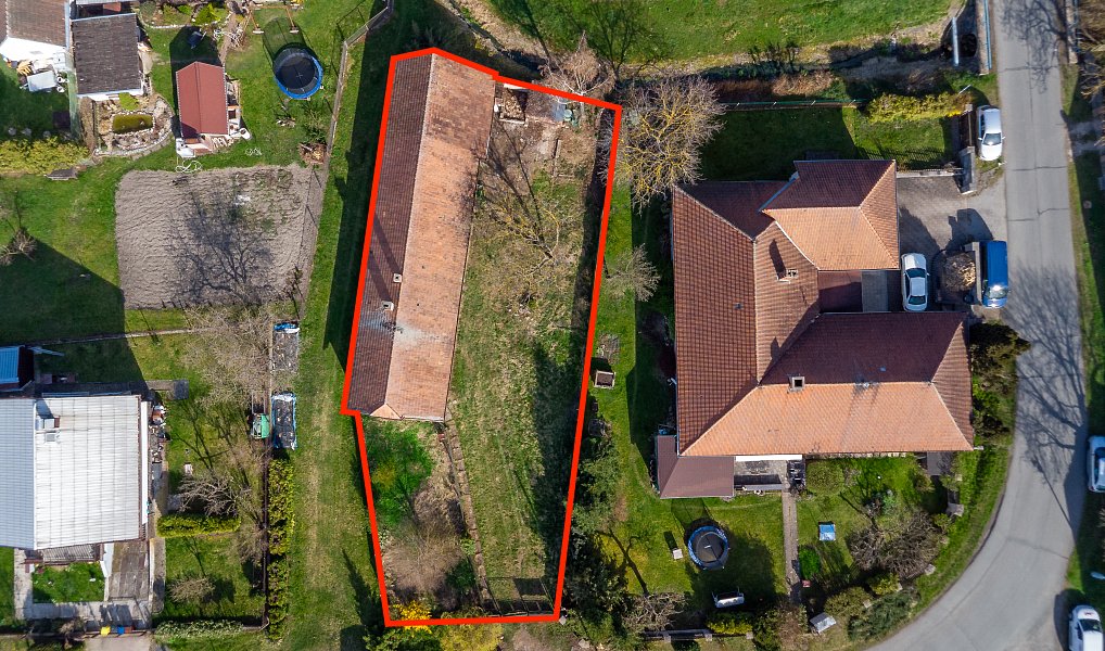 Prodej domu 131 m² s pozemkem 699 m², Sloveč – náhled fotky 2