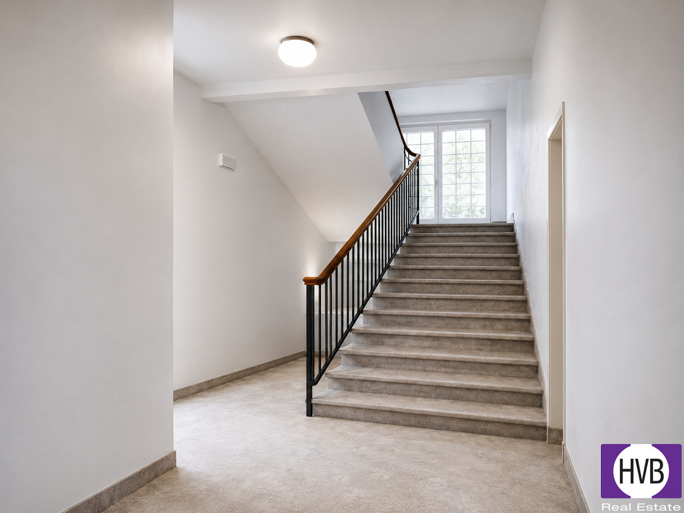 Prodej bytu 1+kk 16 m² — photo 4