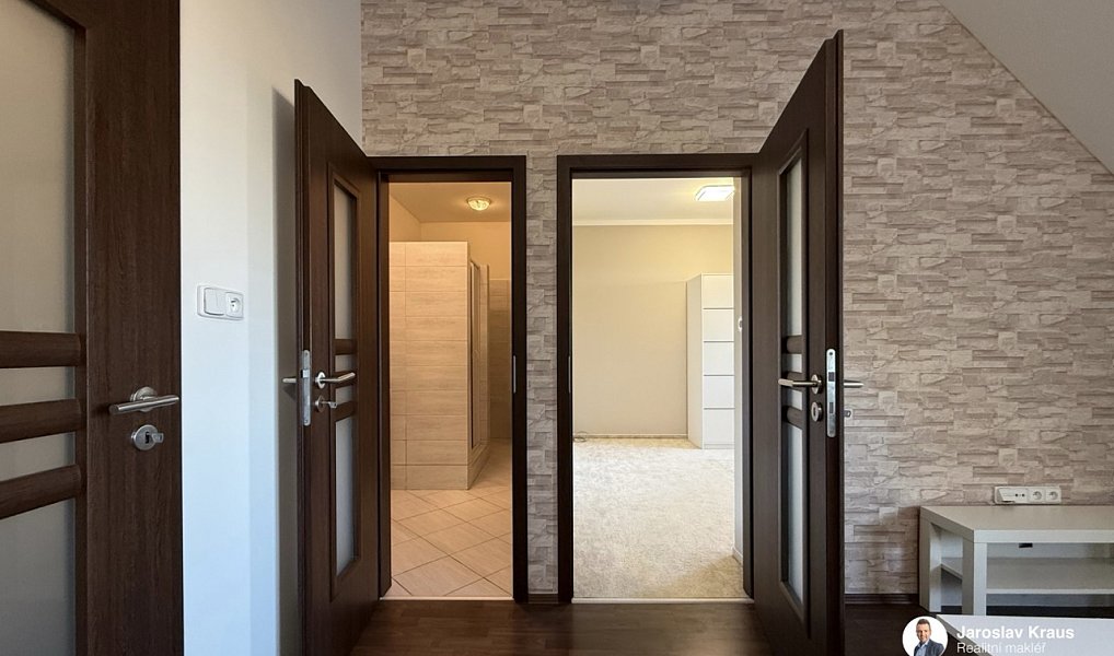 Pronájem bytu 2+kk 42 m², Železnice – náhled fotky 6