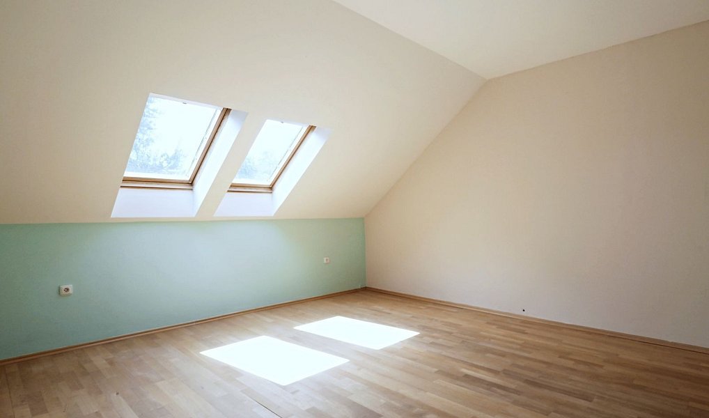 Pronájem domu 197 m² s pozemkem 1 010 m², Nemochovice – náhled fotky 9
