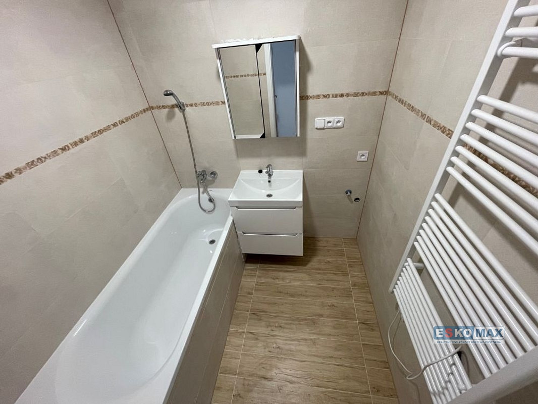 Pronájem bytu 3+1 70 m² — photo 3