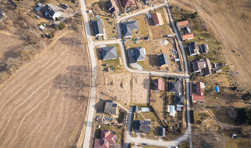 Prodej stavebního pozemku 1 039 m², Okrouhlá Radouň – náhled fotky 8