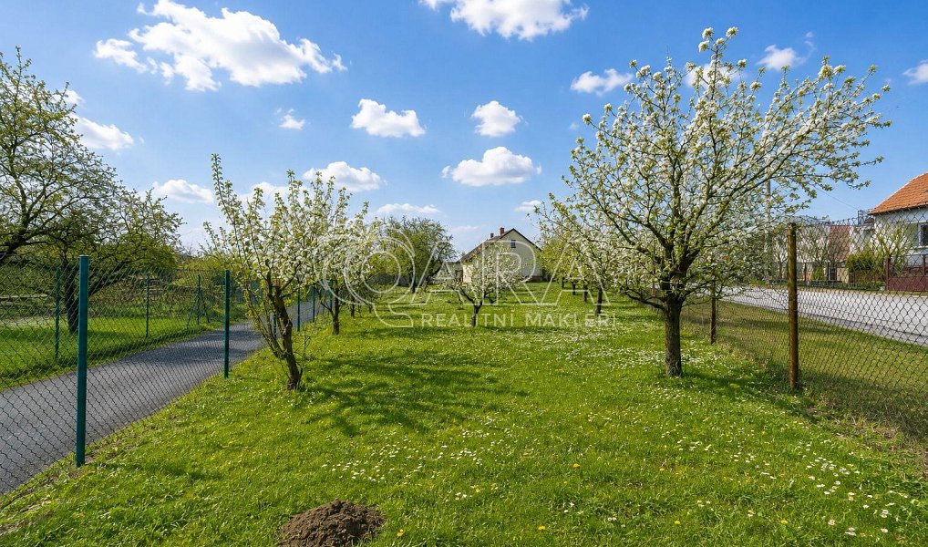 Prodej stavebního pozemku 878 m², Nýrov – náhled fotky 2