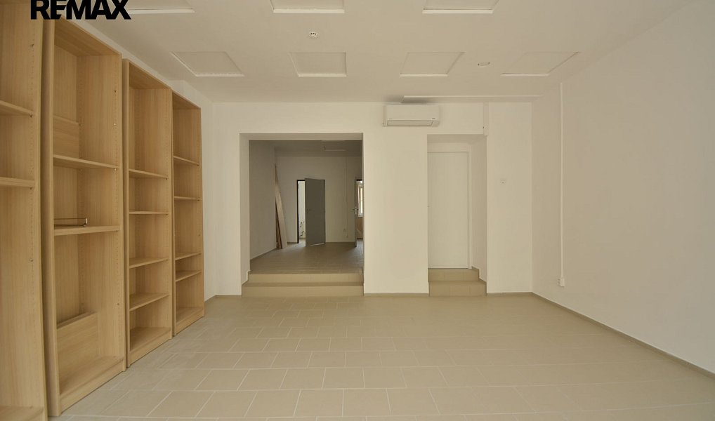 Pronájem obchodních prostor 58 m², Hradec Králové – náhled fotky 4
