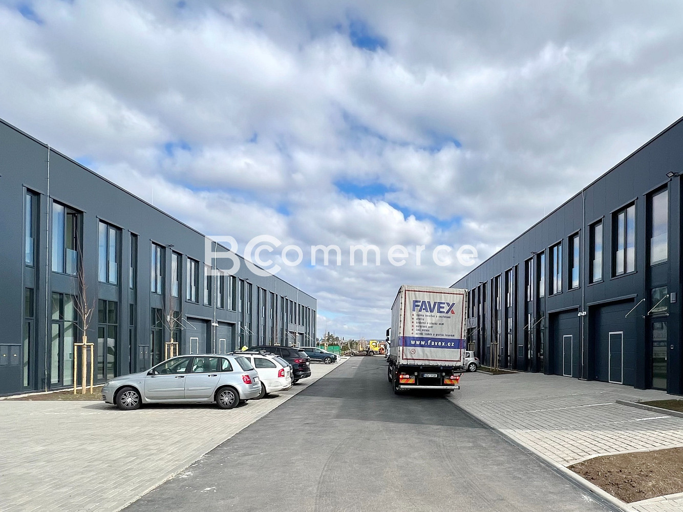 Pronájem skladovacích prostor 400 m² — photo 2