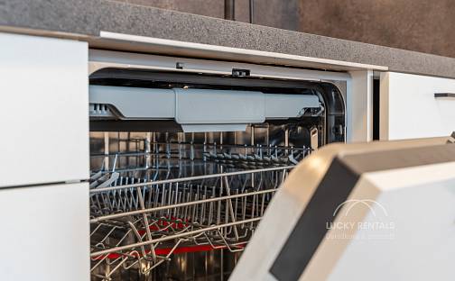 Pronájem bytu 1+kk 32 m², Líbalova, Praha 4 - Chodov