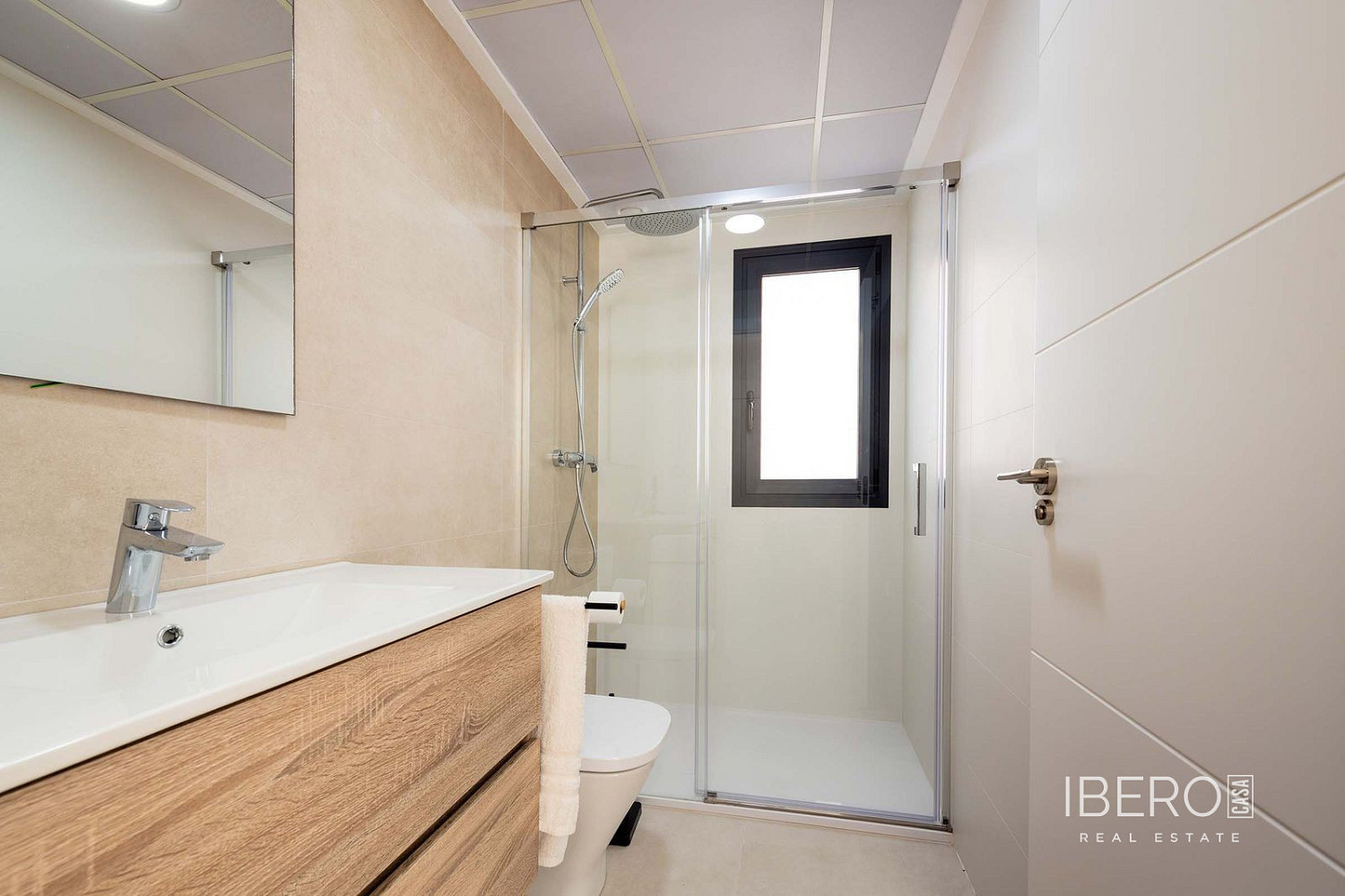 Prodej domu 81 m² s pozemkem 36 m² - Més