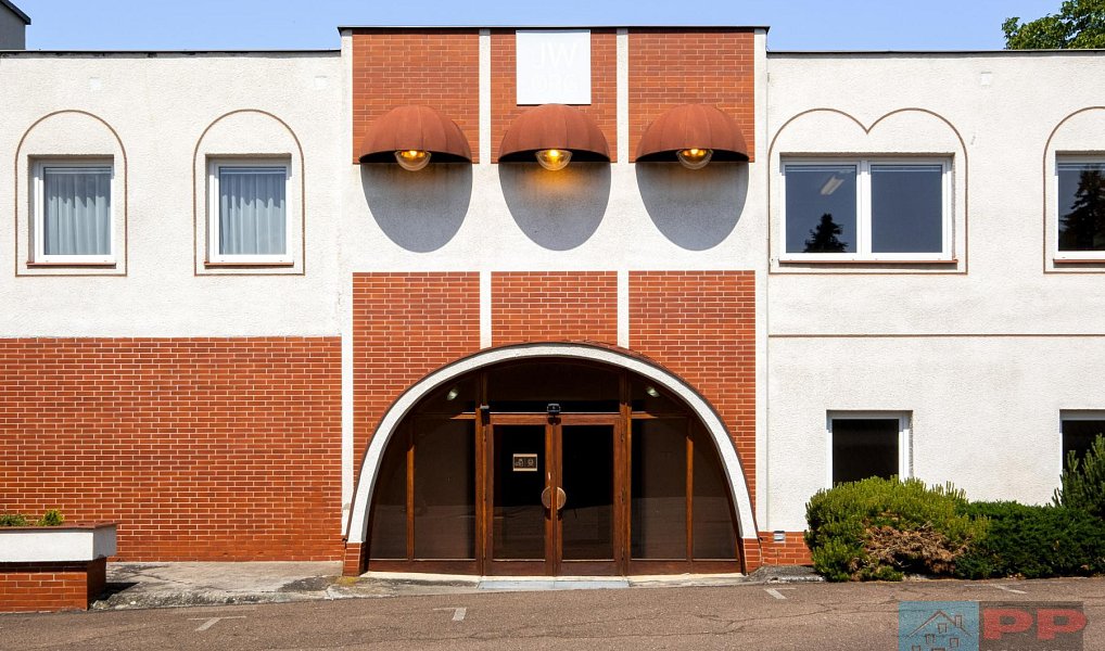 Prodej obchodních prostor 941 m², Pardubice – náhled fotky 18