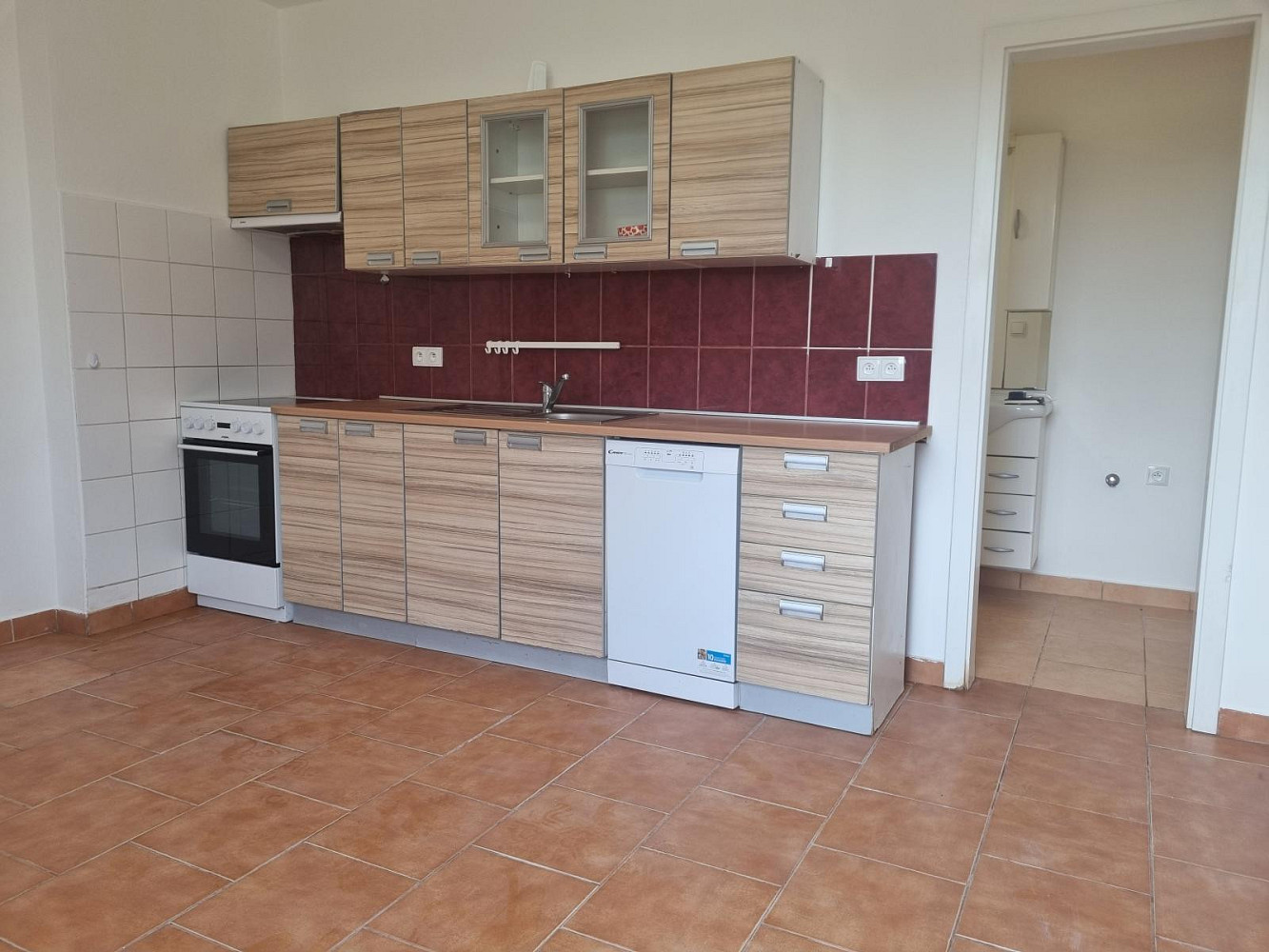 Pronájem bytu 3+kk 47 m² — photo 2
