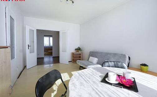 Prodej bytu 3+1 76 m², Na růžovém poli, Kladno - Kročehlavy