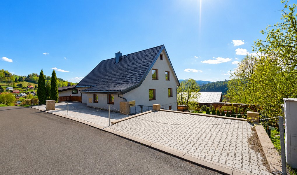 Prodej vily 350 m² s pozemkem 791 m², Tanvald – náhled fotky 11