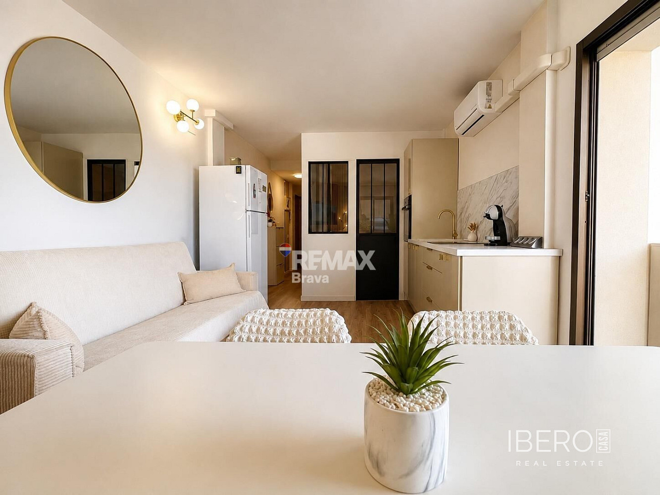 Piso 2+kk – Roses - Vista 3