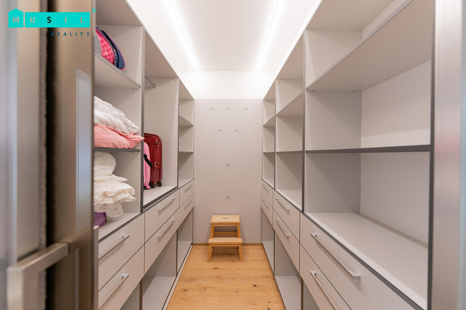 Pronájem bytu 4+kk 151 m² – fotografie 4