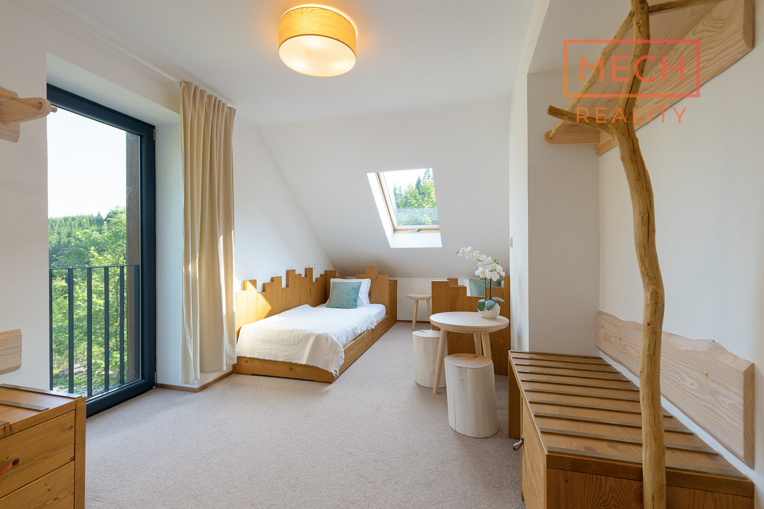 Prodej ubytovacího objektu 143 m² – fotografie 4
