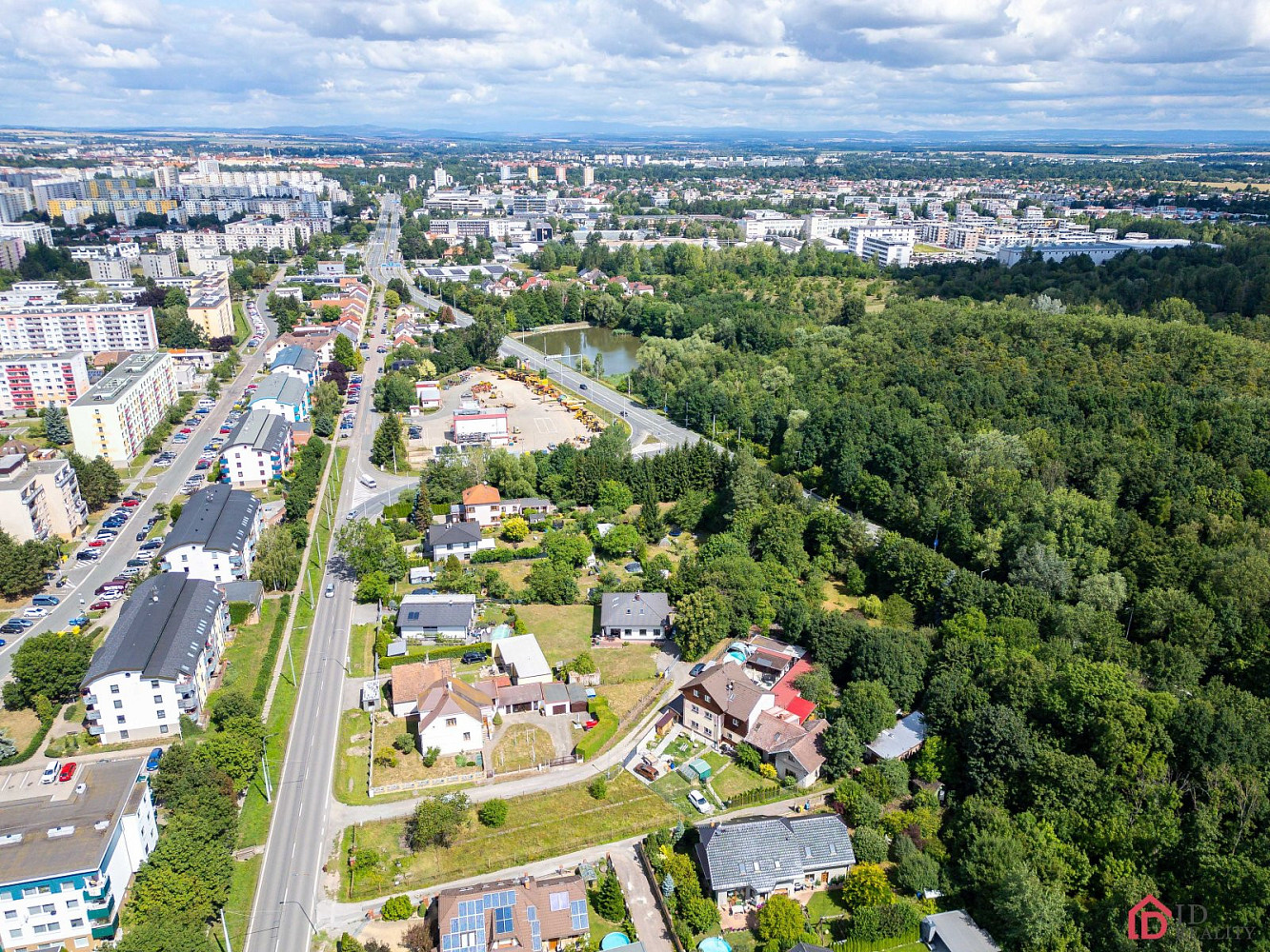 Prodej stavebního pozemku 1 825 m² – fotografie 3
