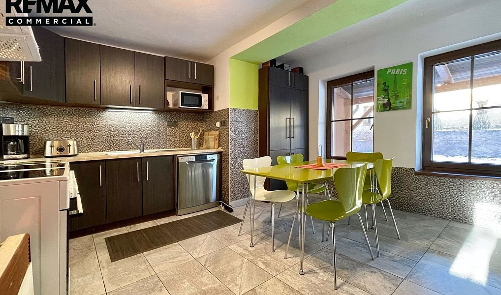 Prodej ubytovacího objektu 282 m², Vimperk – náhled fotky 17