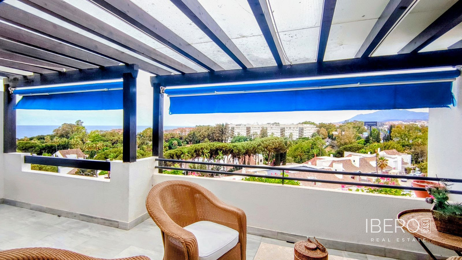 Piso 3+kk – Marbella, Nueva Andalucía - Vista 3