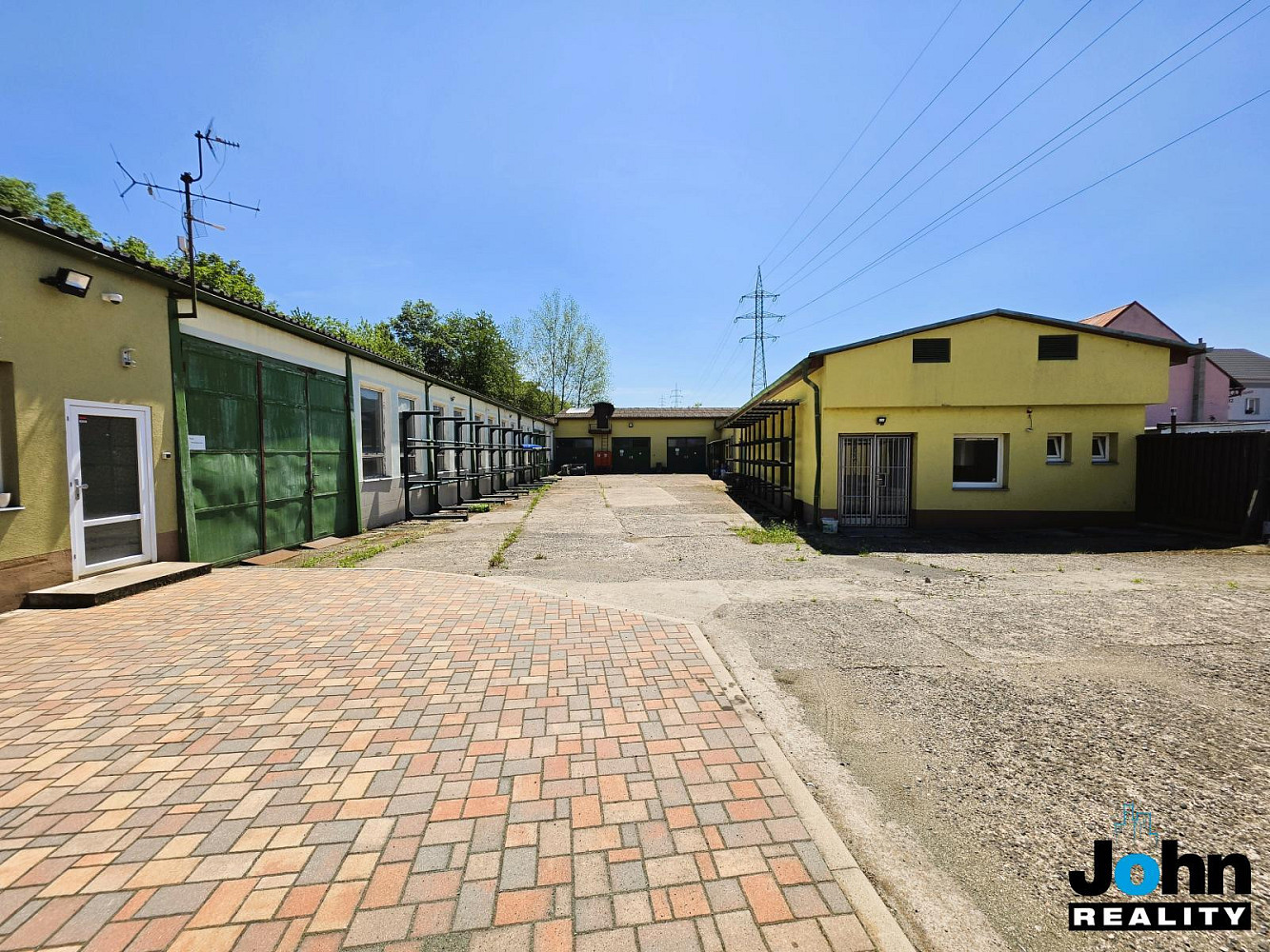 Prodej výrobních prostor 1 965 m² – fotografie 2