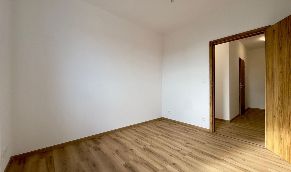 Pronájem bytu 2+kk 75 m², Dašice – náhled fotky 10