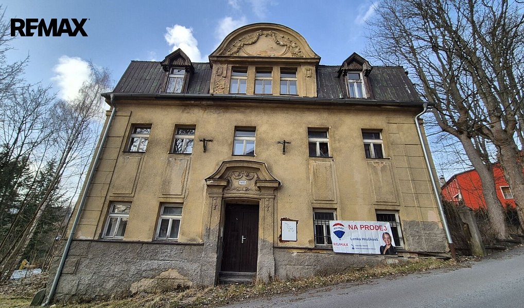 Prodej domu 680 m² s pozemkem 721 m², Vejprty – fotka 1 z 28