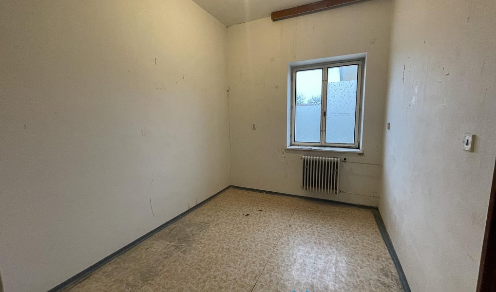 Pronájem skladovacích prostor 500 m², Miroslav – náhled fotky 7