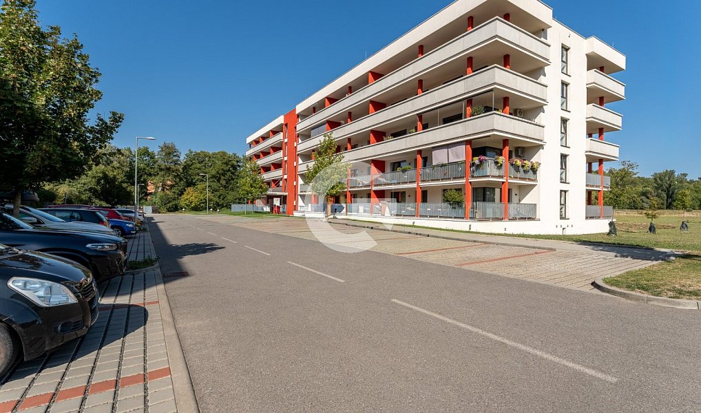 Prodej bytu 2+kk 55 m², Zlín – náhled fotky 14
