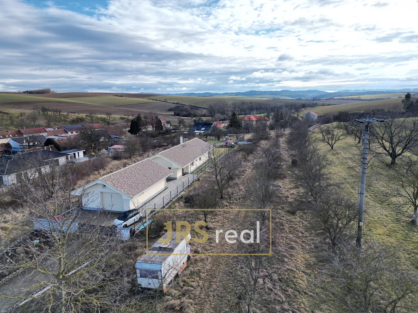 Prodej stavebního pozemku 2 239 m² – fotografie 3