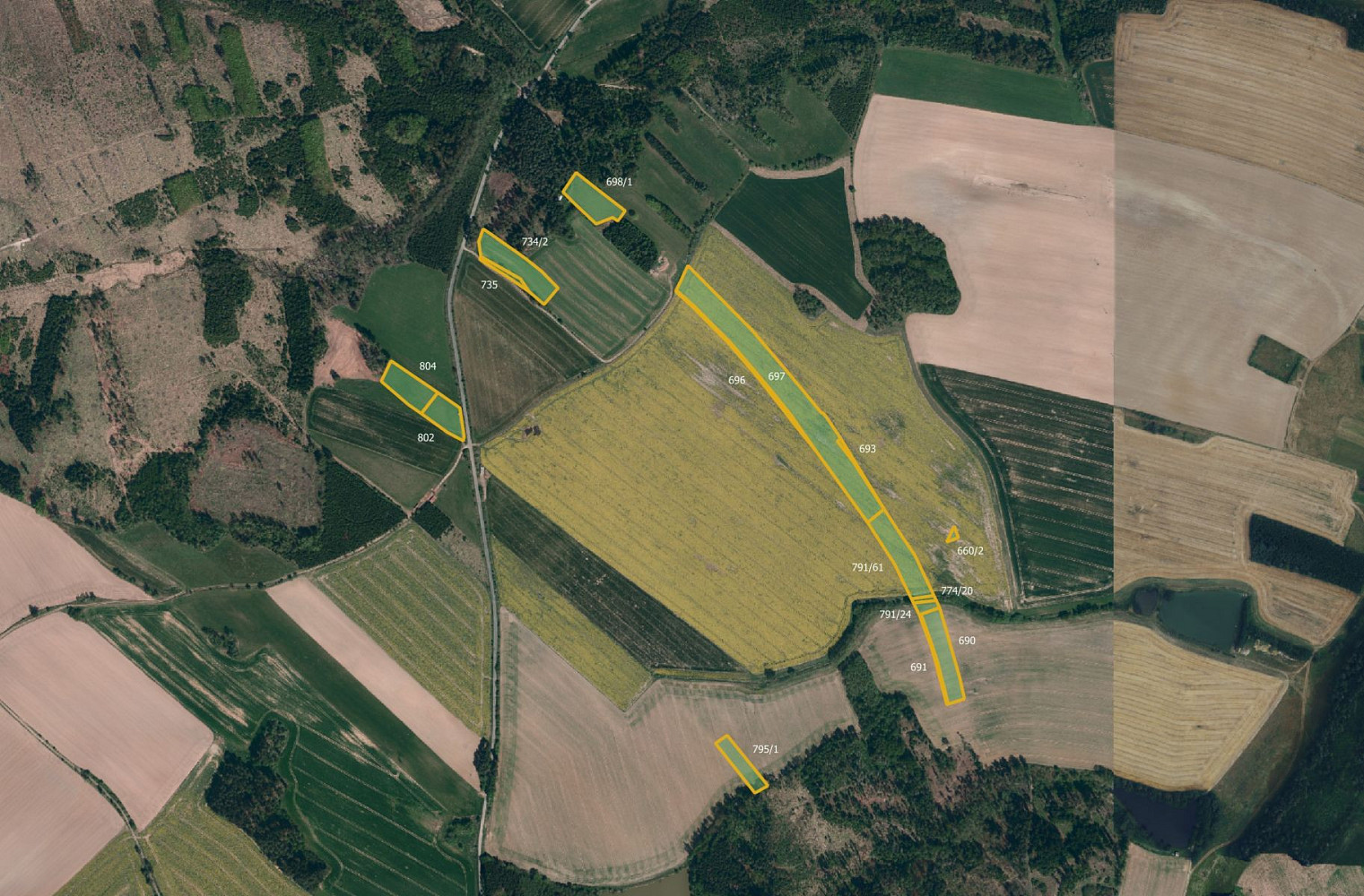 Prodej pole 19 885 m²