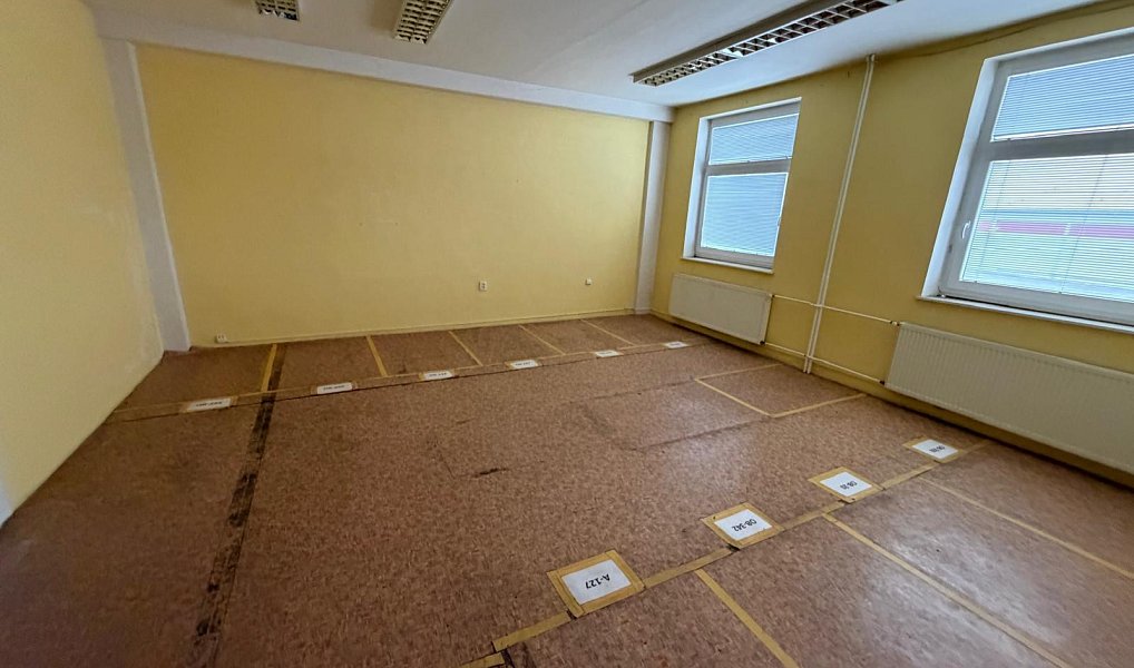 Pronájem skladovacích prostor 1 150 m², Žatec – náhled fotky 6