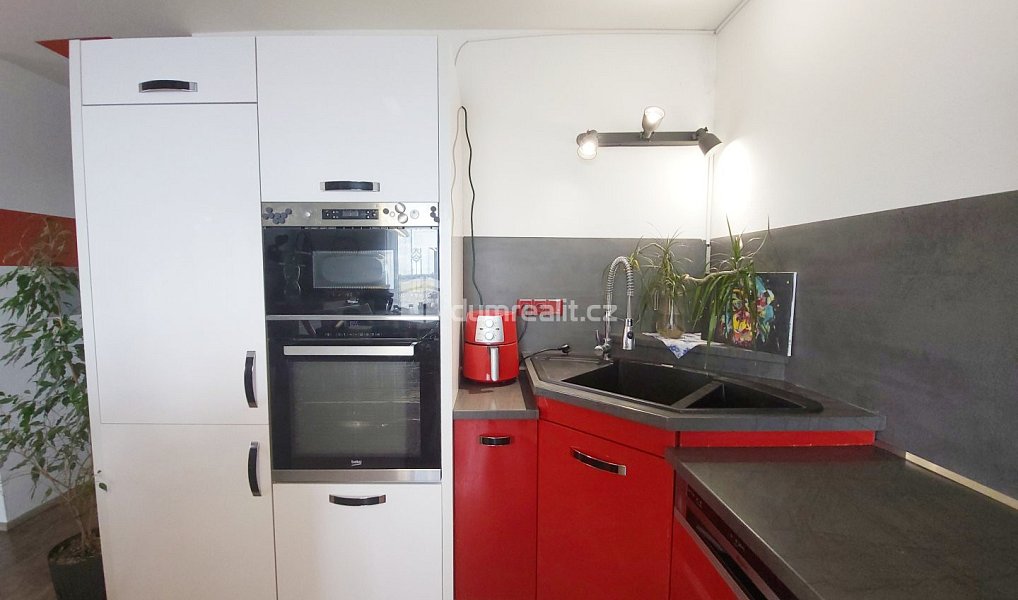 Prodej bytu 4+kk 85 m², Vochov – náhled fotky 7