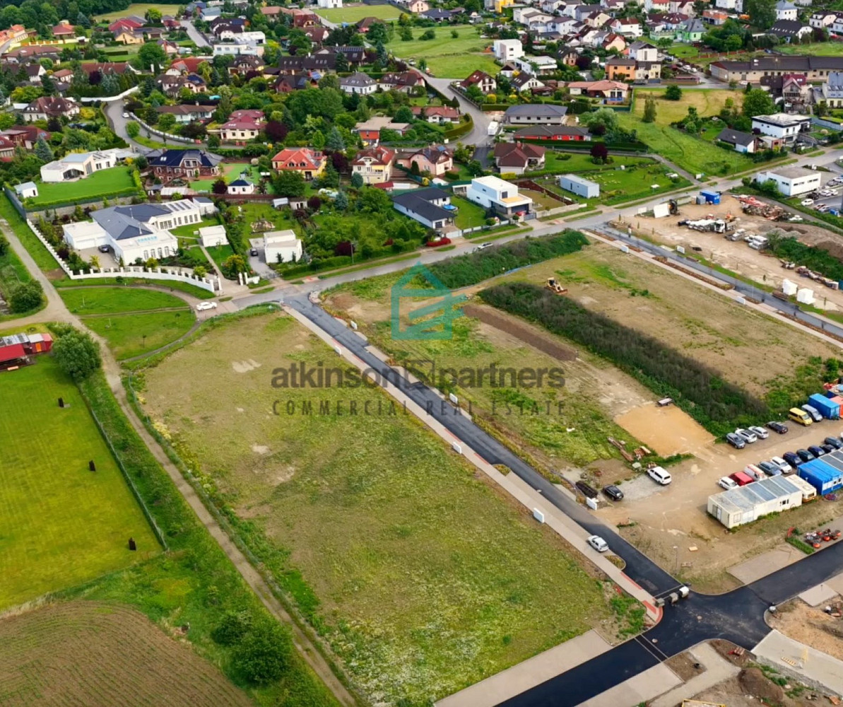 Prodej stavebního pozemku 976 m² – fotografie 5
