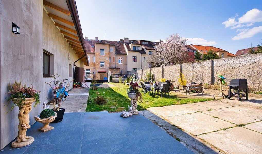 Prodej nájemního domu, činžáku 180 m², Praha – náhled fotky 7