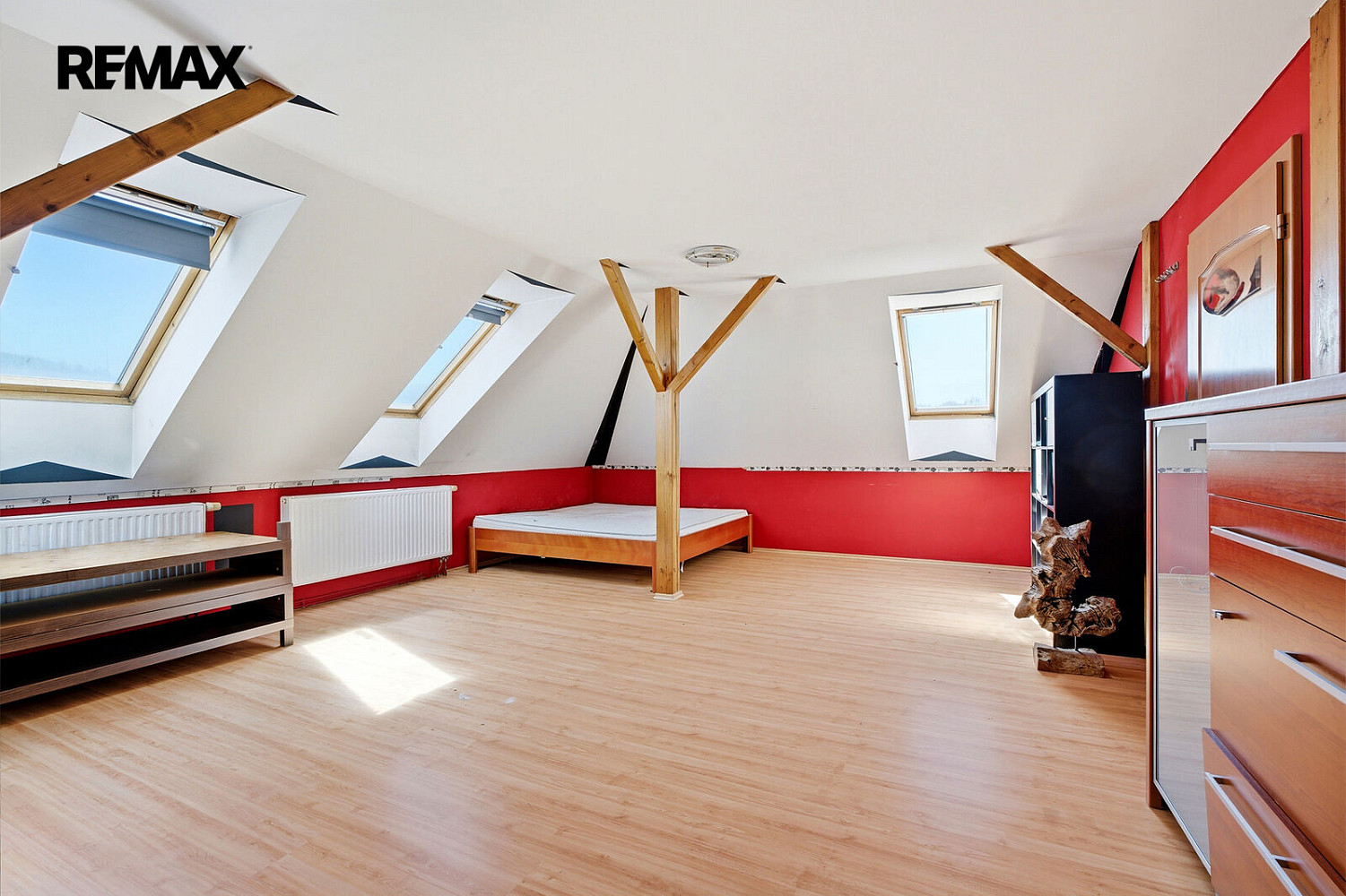 Prodej nájemního domu, činžáku 654 m² – fotografie 2