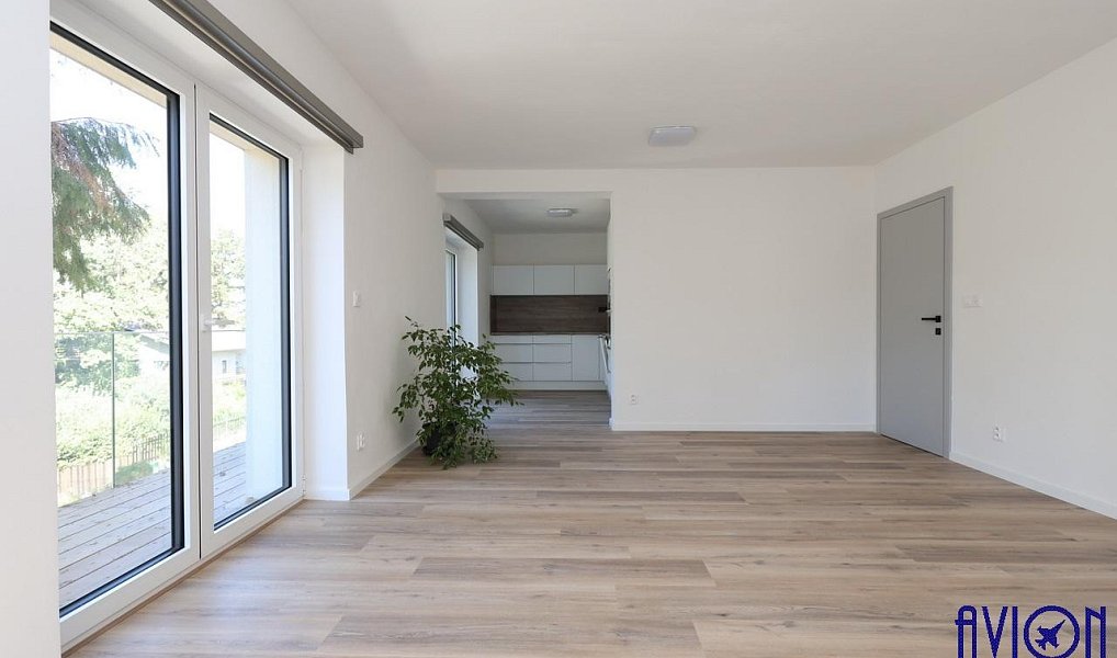 Pronájem bytu 4+kk 88 m², Praha – náhled fotky 5