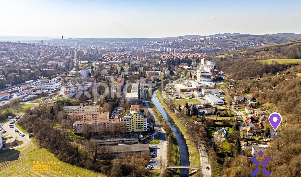 Prodej stavebního pozemku 1 327 m², Zlín – náhled fotky 20